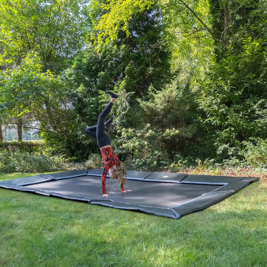 EXIT Dynamic Sports Bakketrampoline Sikkerhetskant | 244 x 427 cm | Svart 