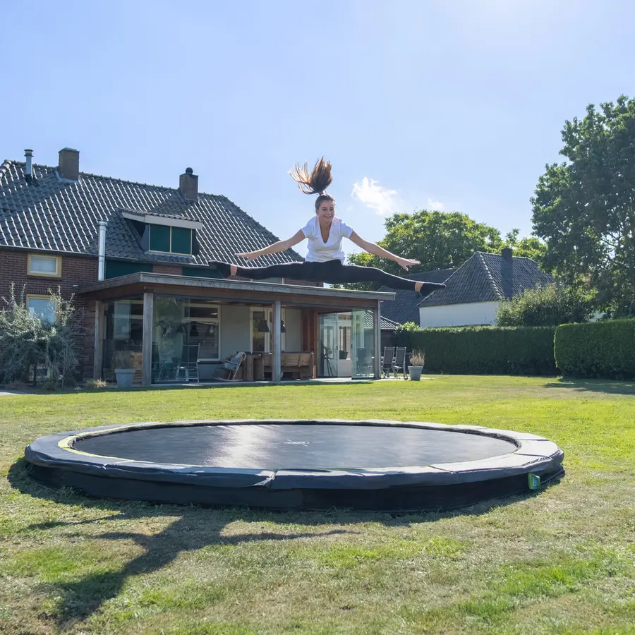 EXIT Silhouette Sport Bakketrampoline 366 cm | Svart | Uten sikkerhetsnett 